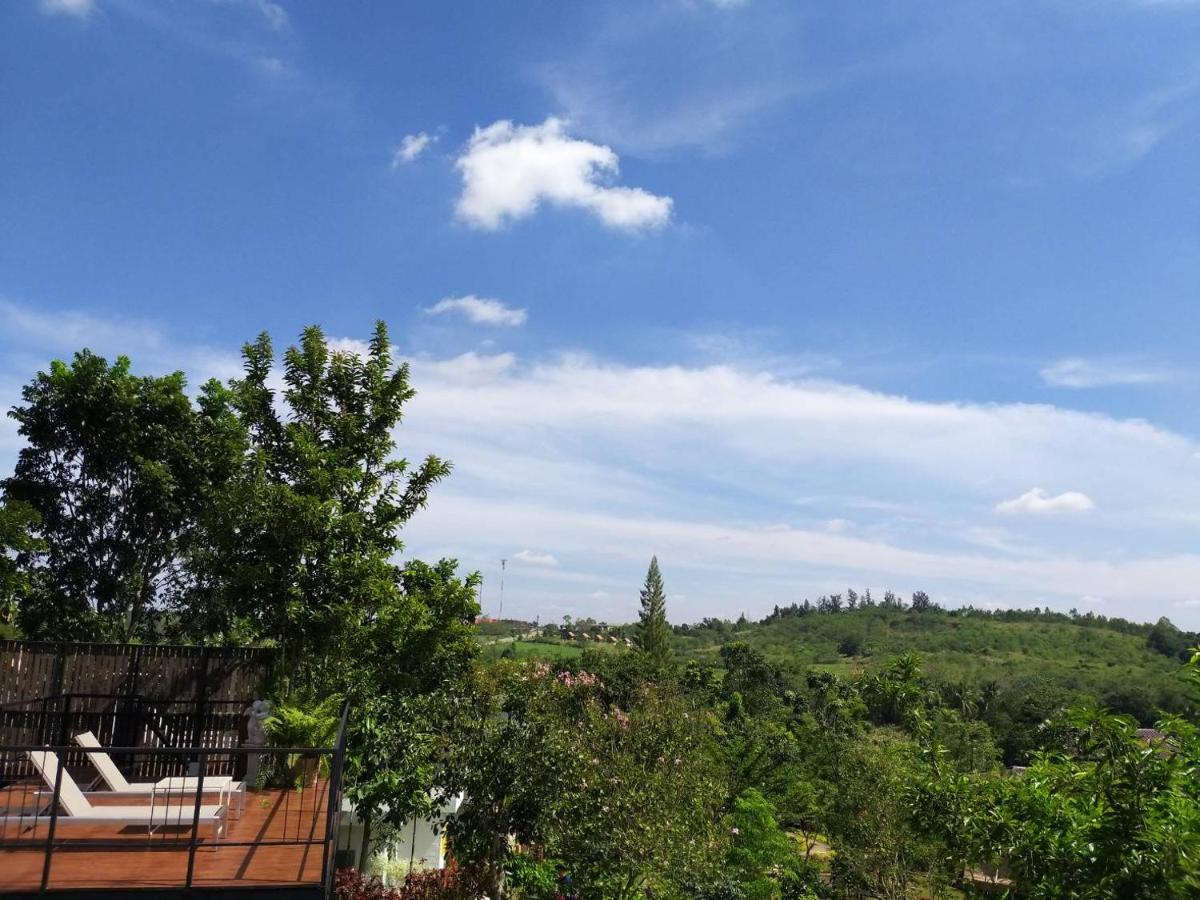 Hug Station Khaoyai Hotel Pong Talong Exterior foto